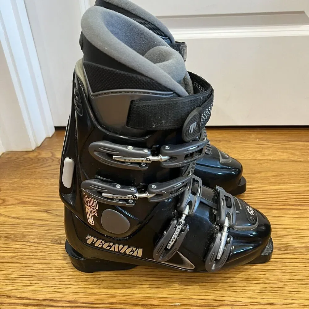 Tecnica 5X Innotec Ski Boots Made In Italy Mens Size 8.5 New Old Stock MSRP $449